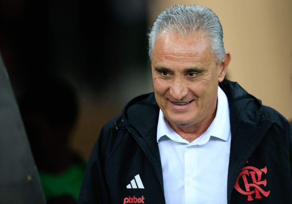 Tite em jogo do Flamengo; treinador subiu em lista de treinadores mais vitoriosos da Libertadores