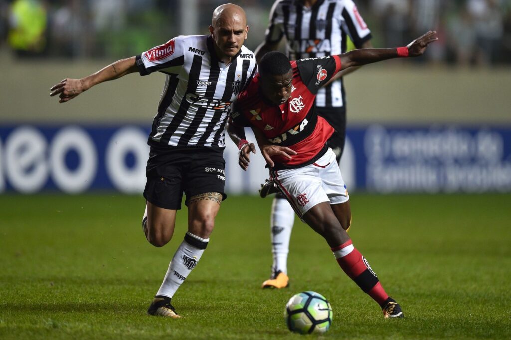 Vinícius Júnior contra o Atlético-MG, em 2017