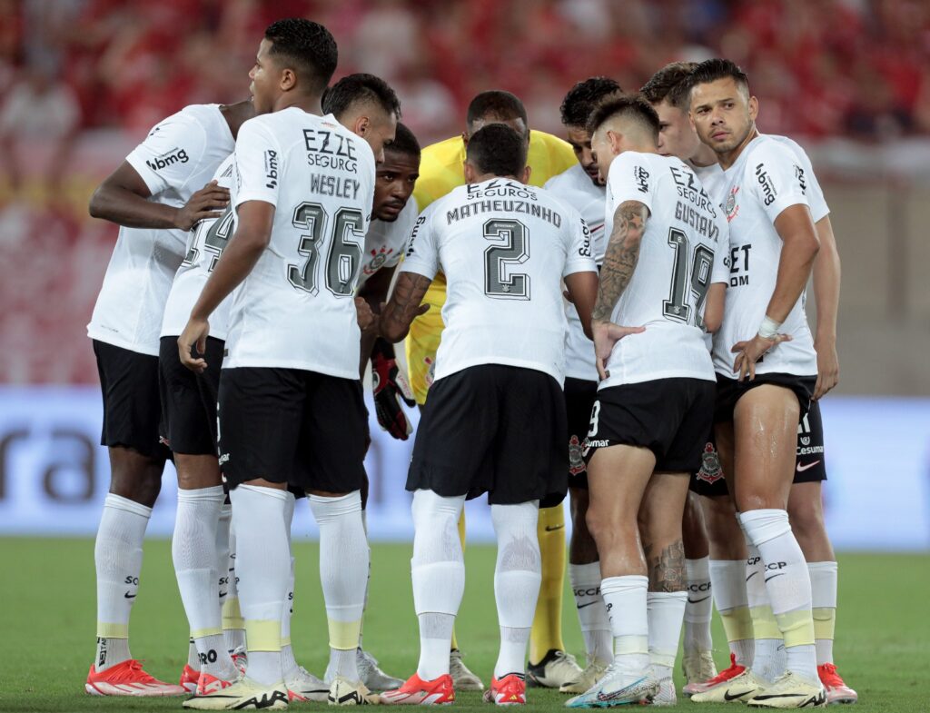 Corinthians não venceu no Brasileirão como visitante e vai enfrentar Flamengo no Maracanã