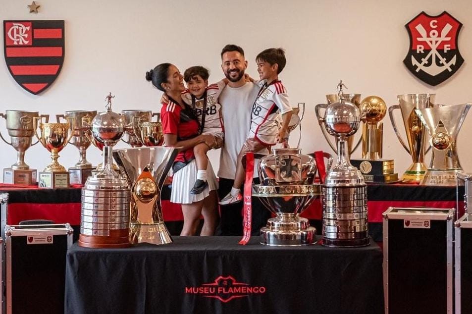 Torcida do Flamengo prepara homenagem a Everton Ribeiro