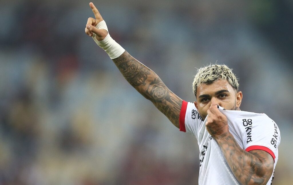 Gabigol comemora o sexto gol do Flamengo diante do Vasco
