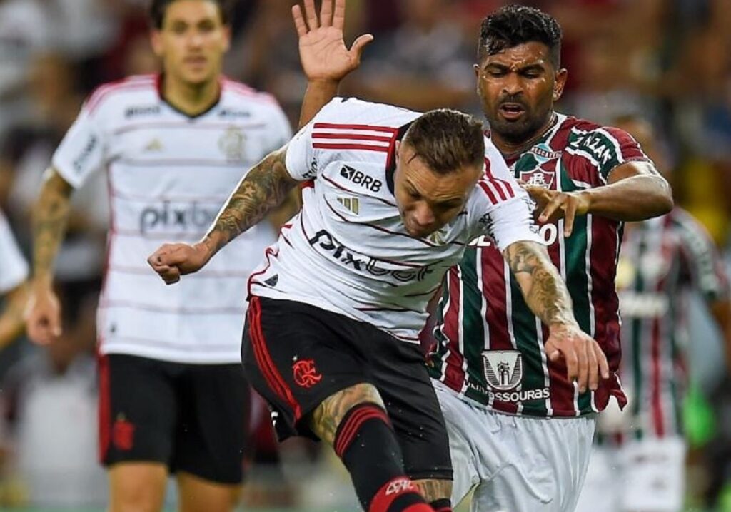 everton cebolinha tenta finalizar em flamengo fluminense