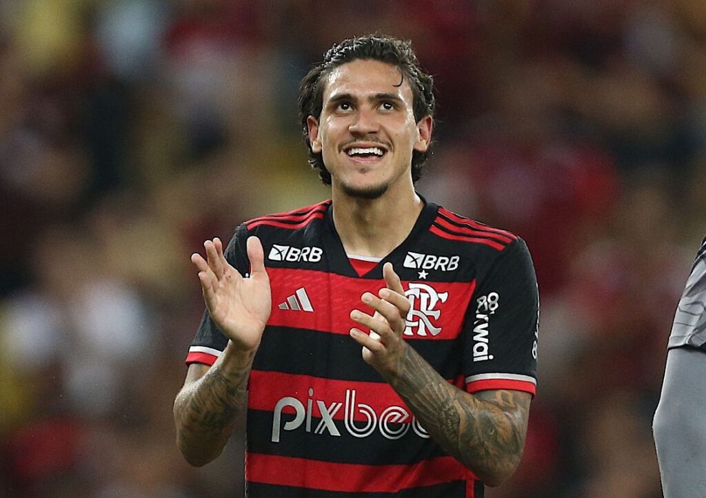 Flamengo planejava longa renovação com Pedro antes da lesão