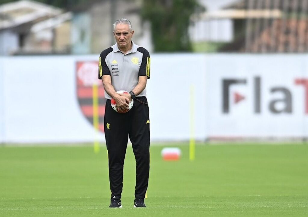 Provável escalação do Flamengo tem Fabrício Bruno e Bruno Henrique