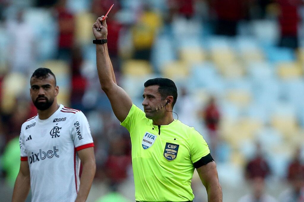 Bráulio da Silva Machado apita Flamengo x Bahia