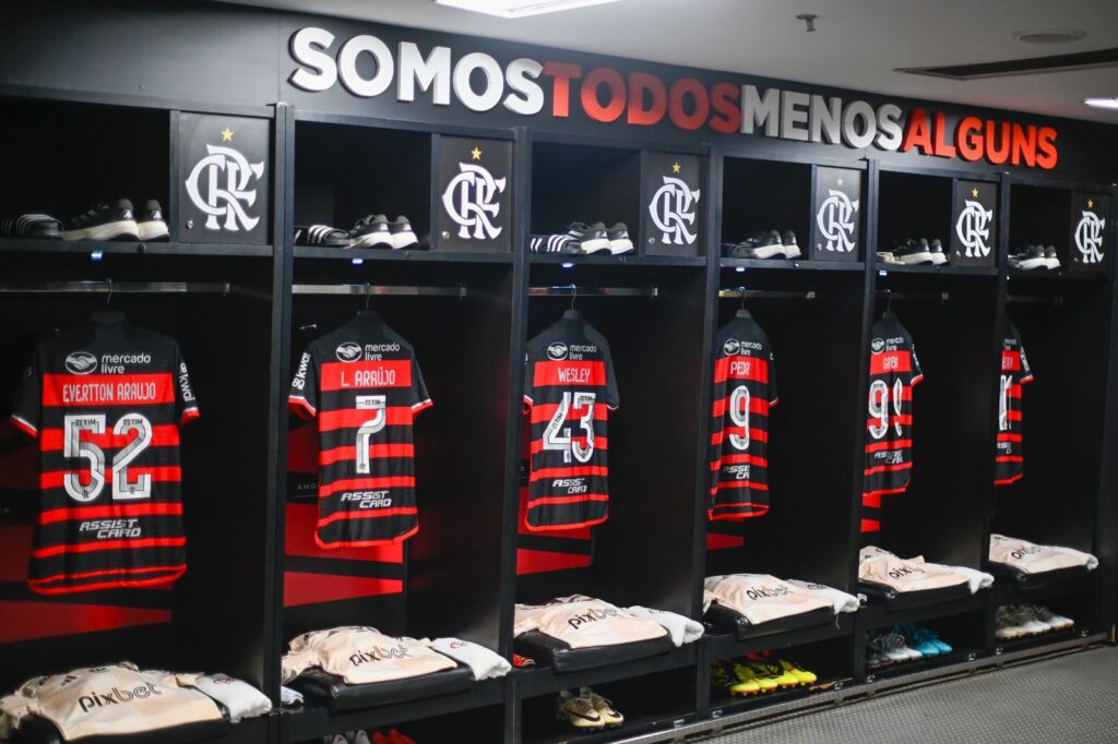Vestiário do Flamengo no Maracanã antes de enfrentar o Grêmio