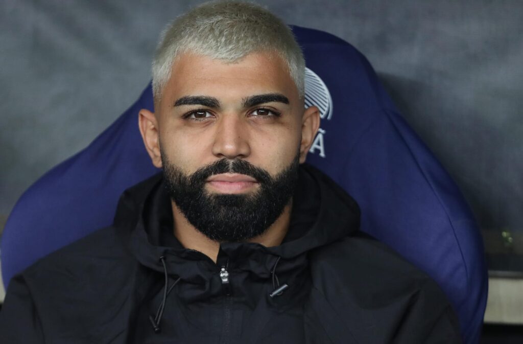 Gabigol descarta saída imediata e diz que ainda pode ficar no Flamengo