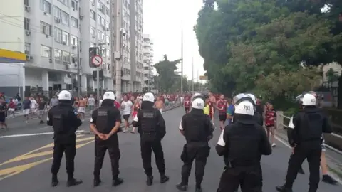 Petição pede que Landim convoque PM para proteger conselheiros de torcida em votação sobre leilão de terreno