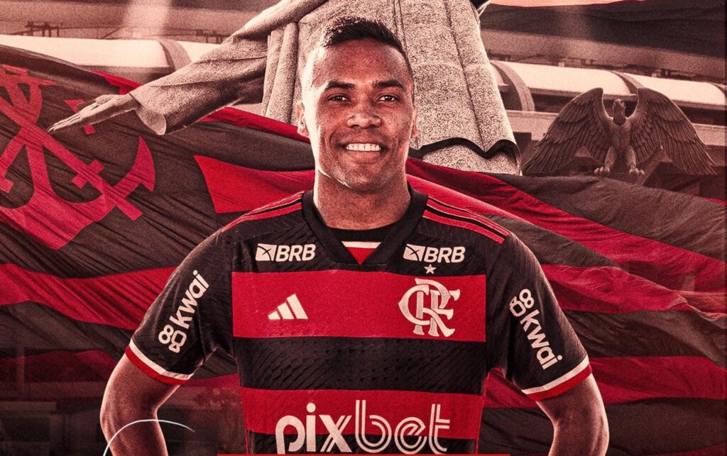 Alex Sandro é regularizado e pode estrear pelo Flamengo