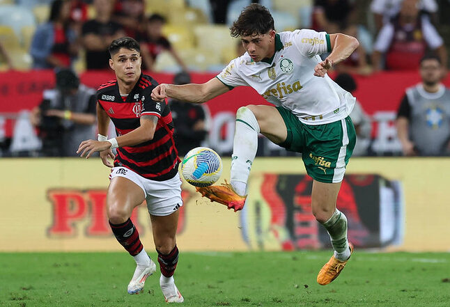 Eliminado da Copa do Brasil, lateral do Palmeiras projeta ‘revanche’ contra Flamengo