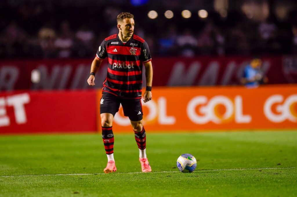 Flamengo perde para o São Paulo no MorumBis