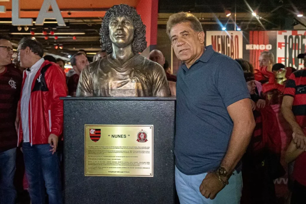 Nunes convoca torcedores do Flamengo para tarde de autógrafos e homenagens a Adílio