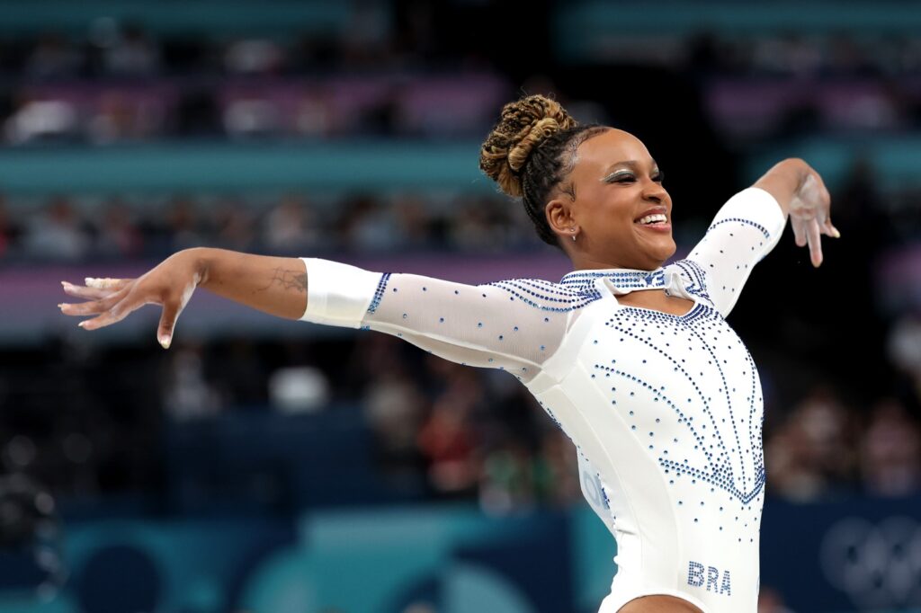 Rebeca Andrade briga por mais 2 medalhas em Paris; veja horário e onde assistir