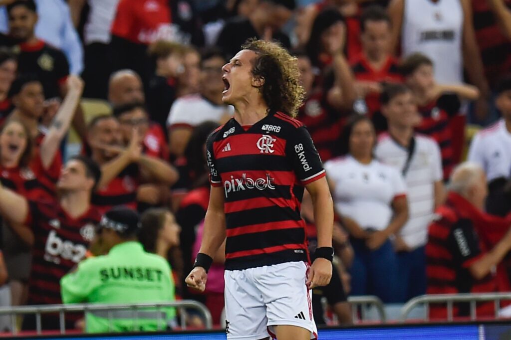 David Luiz marcou contra o Bahia no Brasileirão