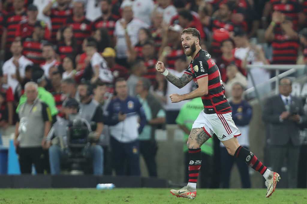 “Queríamos uma vantagem maior”, diz Léo Pereira após vitória do Flamengo sobre o Bolívar