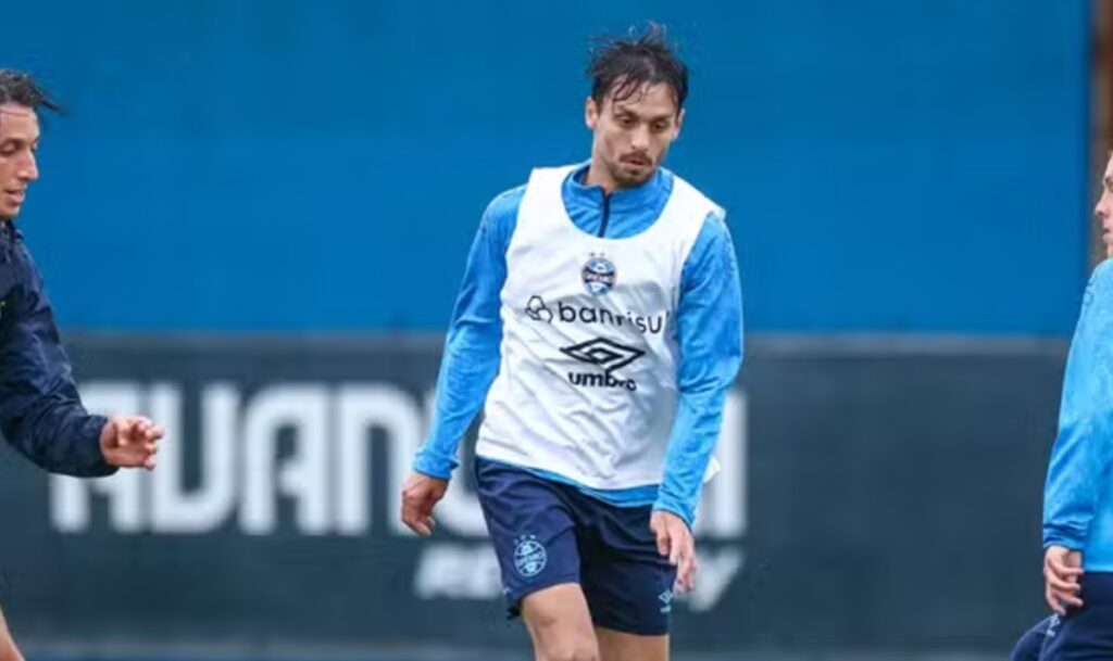 Rodrigo Caio perde espaço no Grêmio e vai jogar no Sub-20