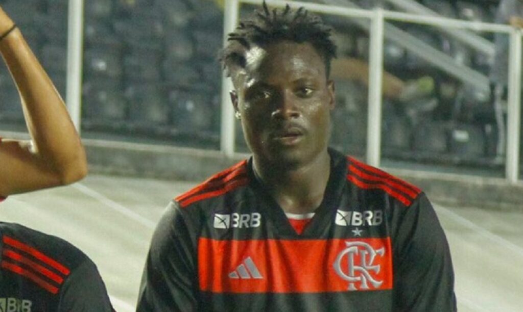 shola-em-comemoracao-de-gol-do-flamengo