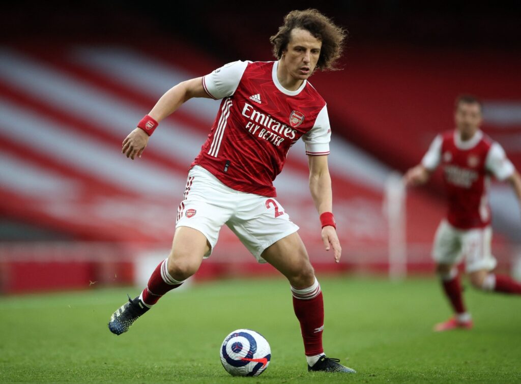 David Luiz durante partida da Premier League entre Arsenal e Tottenham Hotspur, no Emirates Stadium, 2021