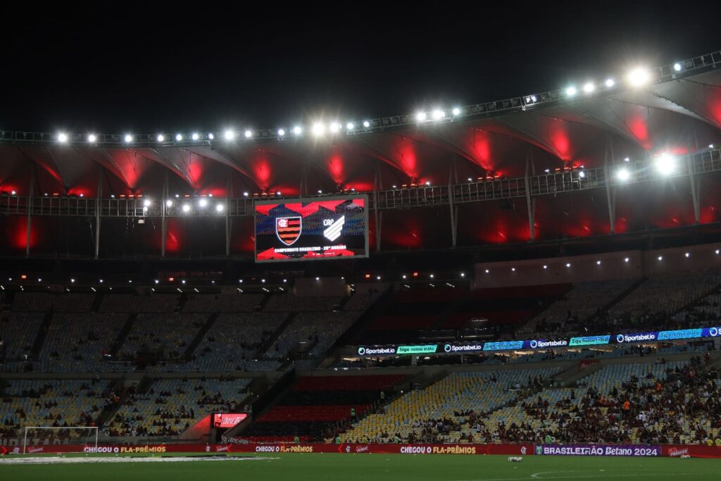 Maracanã antes da bola rolar para Flamengo x Athletic-PR; jogo registrou pior público em sete anos