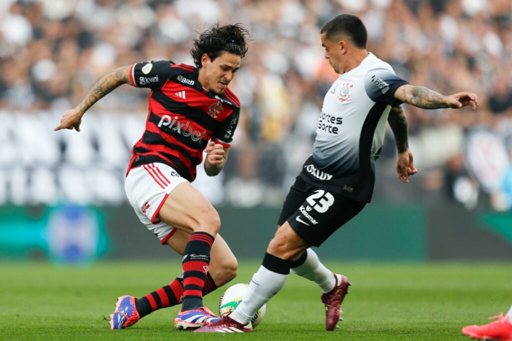 Análise Corinthians 2 x 1 Flamengo: repetidas falhas com e sem bola resultam na derrota no Brasileirão