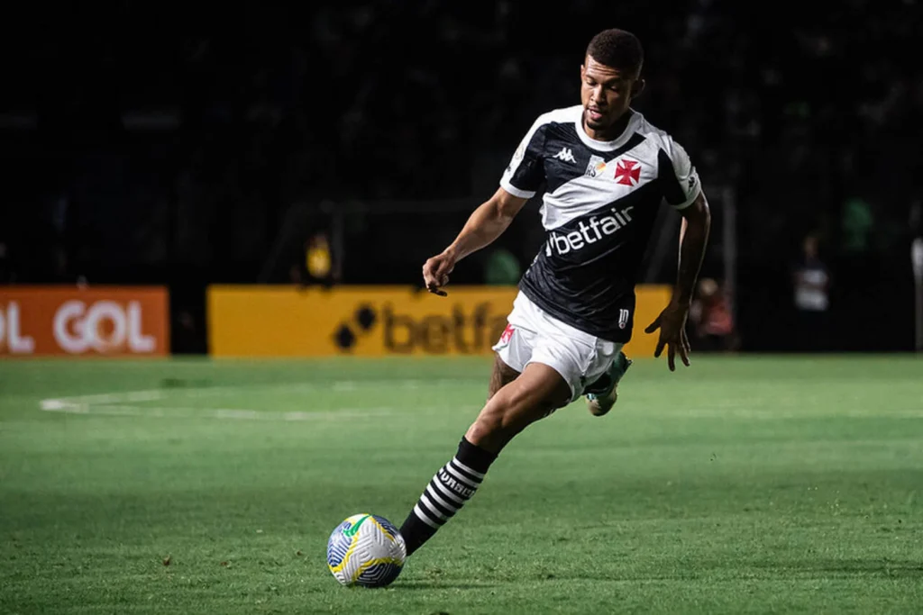 Vasco perde titular para jogo contra o Flamengo