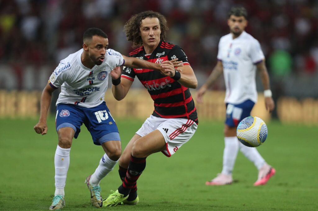 David Luiz em campo em Flamengo x Bahia; veja onde vai passar o jogo hoje pela Copa do Brasil