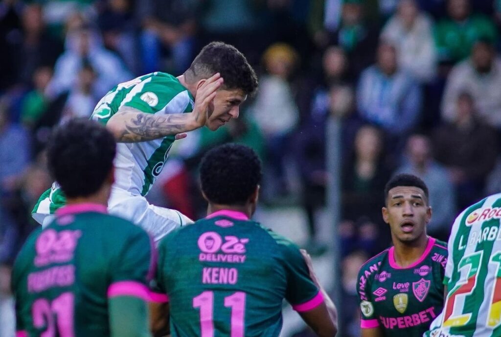 Ronaldo, cria do Flamengo, faz gol e ajuda Juventude a virar sobre Fluminense