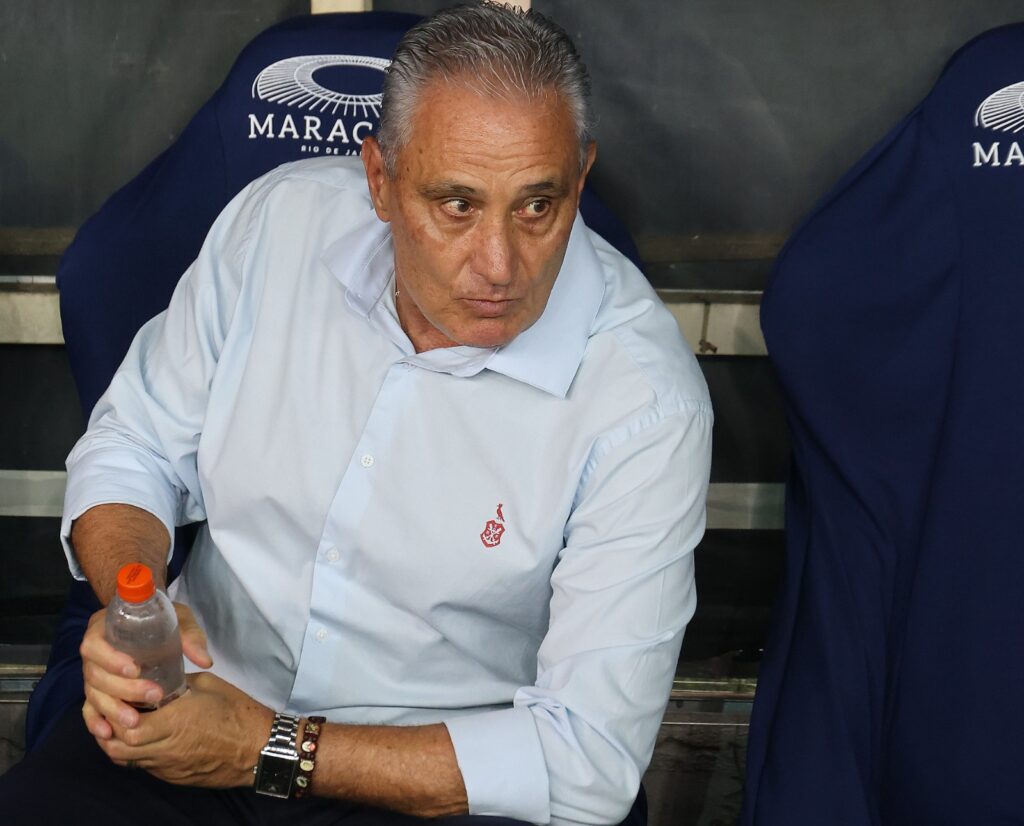 Tite em jogo do Flamengo; treinador tem números piores que antecessores