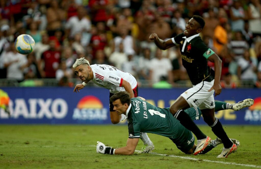 Flamengo x Vasco | Brasileirão: vidente prevê resultado do clássico