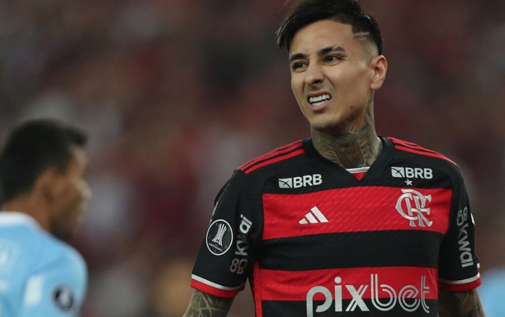 erick pulgar com cara de lamento em flamengo x bolívar