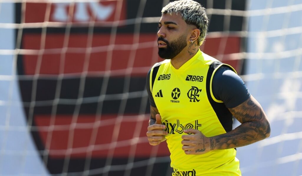 gabigol em treino do flamengo no ninho do urubu