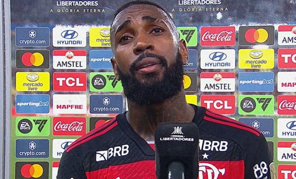 gerson dá entrevista após derrota do flamengo para o peñarol