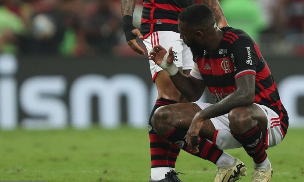 Gerson dá adeus comovente após Tite ser demitido do Flamengo