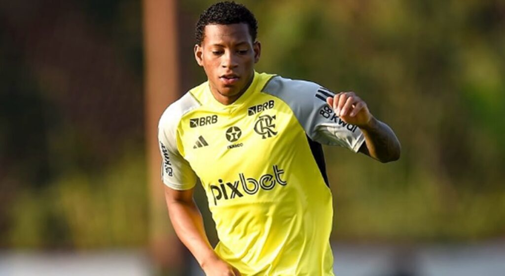 gonzalo plata em treino do flamengo no ninho do urubu