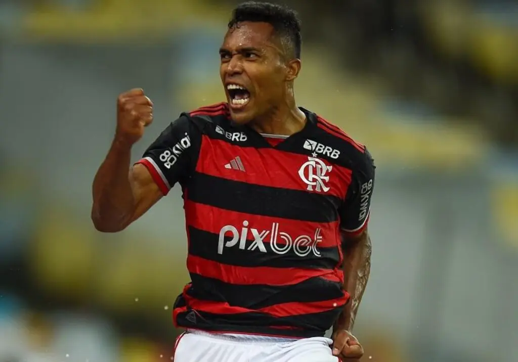 Alex Sandro jogará 2ª final em 2 participações na Copa do Brasil