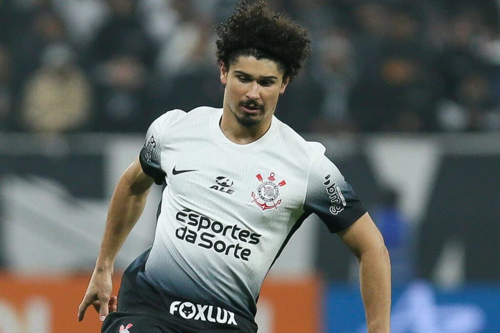 André Ramalho em campo pelo Corinthians