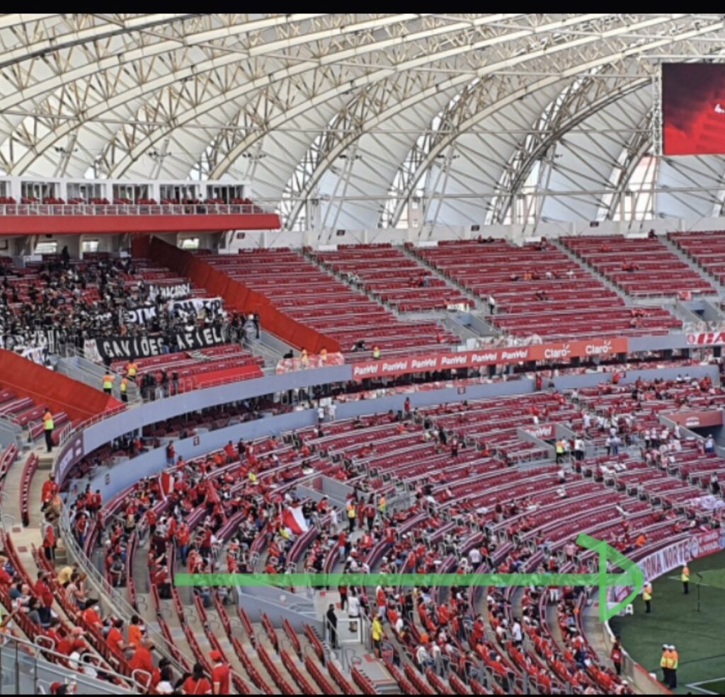 Microfone torcida Corinthians Beira-Rio