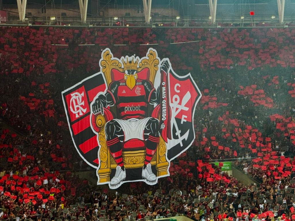 Mosaico da torcida do Flamengo em clássico contra o Fluminense