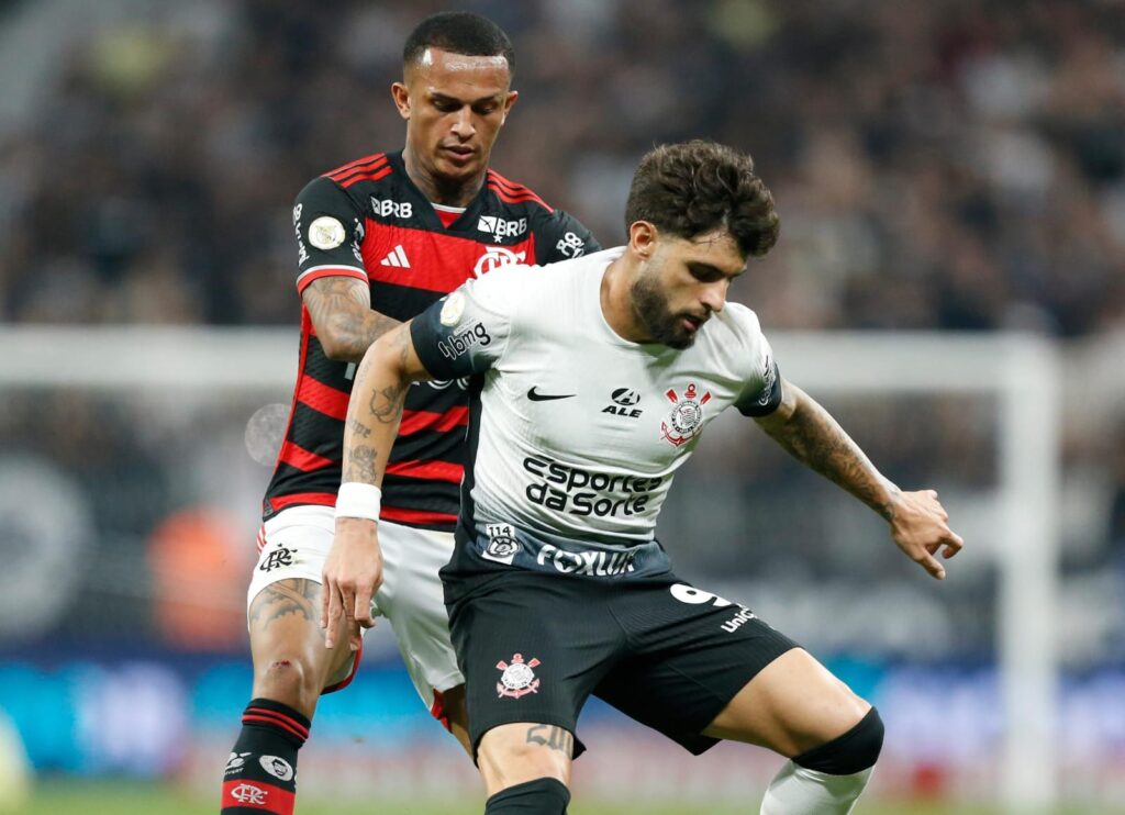 Wesley marca Yuri Alberto no Flamengo x Corinthians