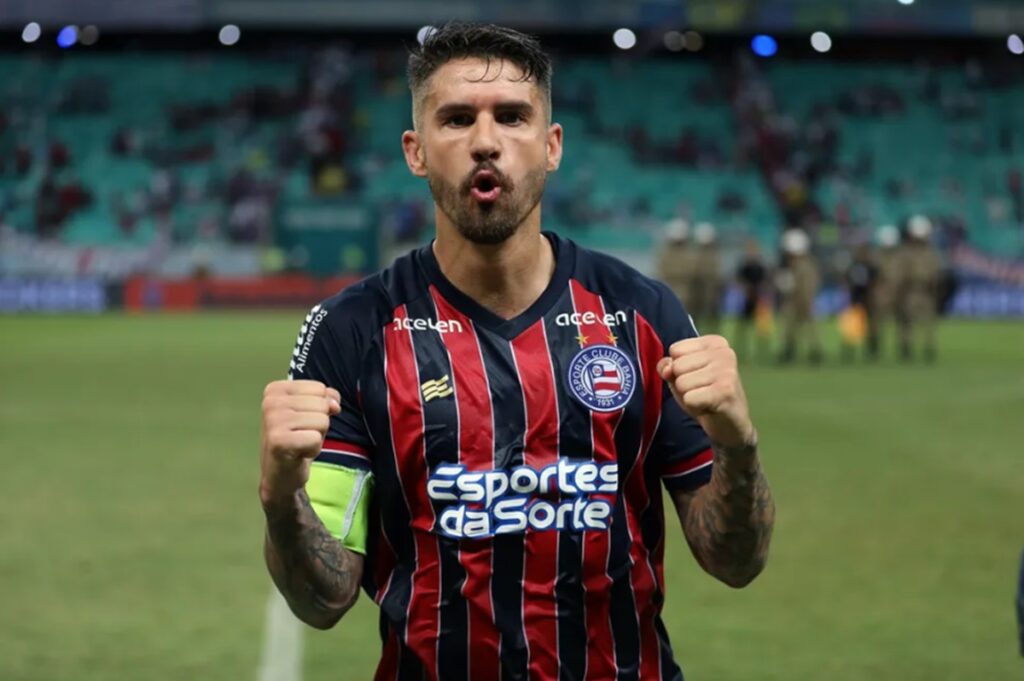 everaldo é a esperança do bahia contra o flamengo