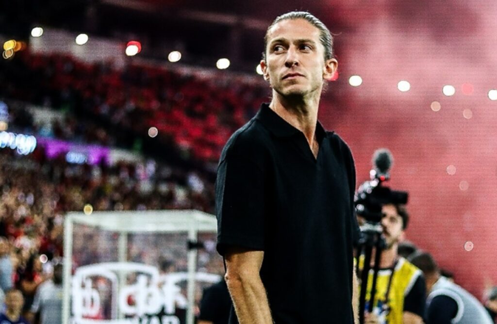 filipe luís em jogo do flamengo contra o corinthians