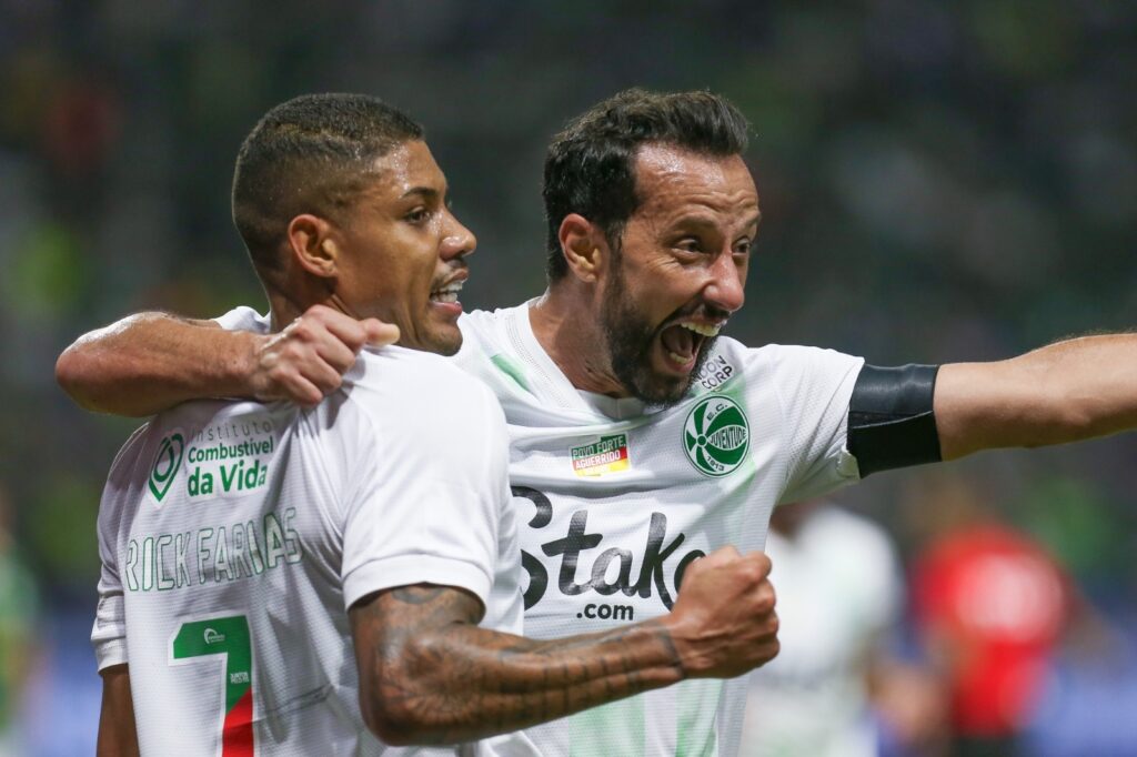 Nenê após marcar o primeiro gol de seu time na partida entre Palmeiras e Juventude no Allianz Parque