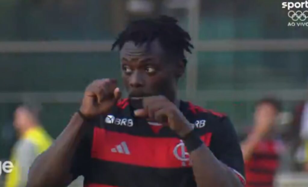 shola faz chororo em jogo do flamengo contra o botafogo no sub 20