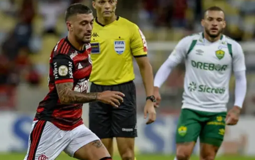 arrascaeta em jogo do flamengo contra o cuiabá