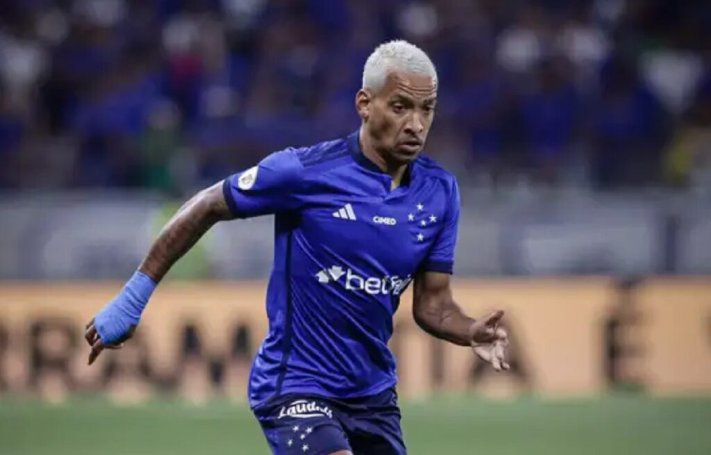 matheus pereira é a esperança do cruzeiro contra o flamengo